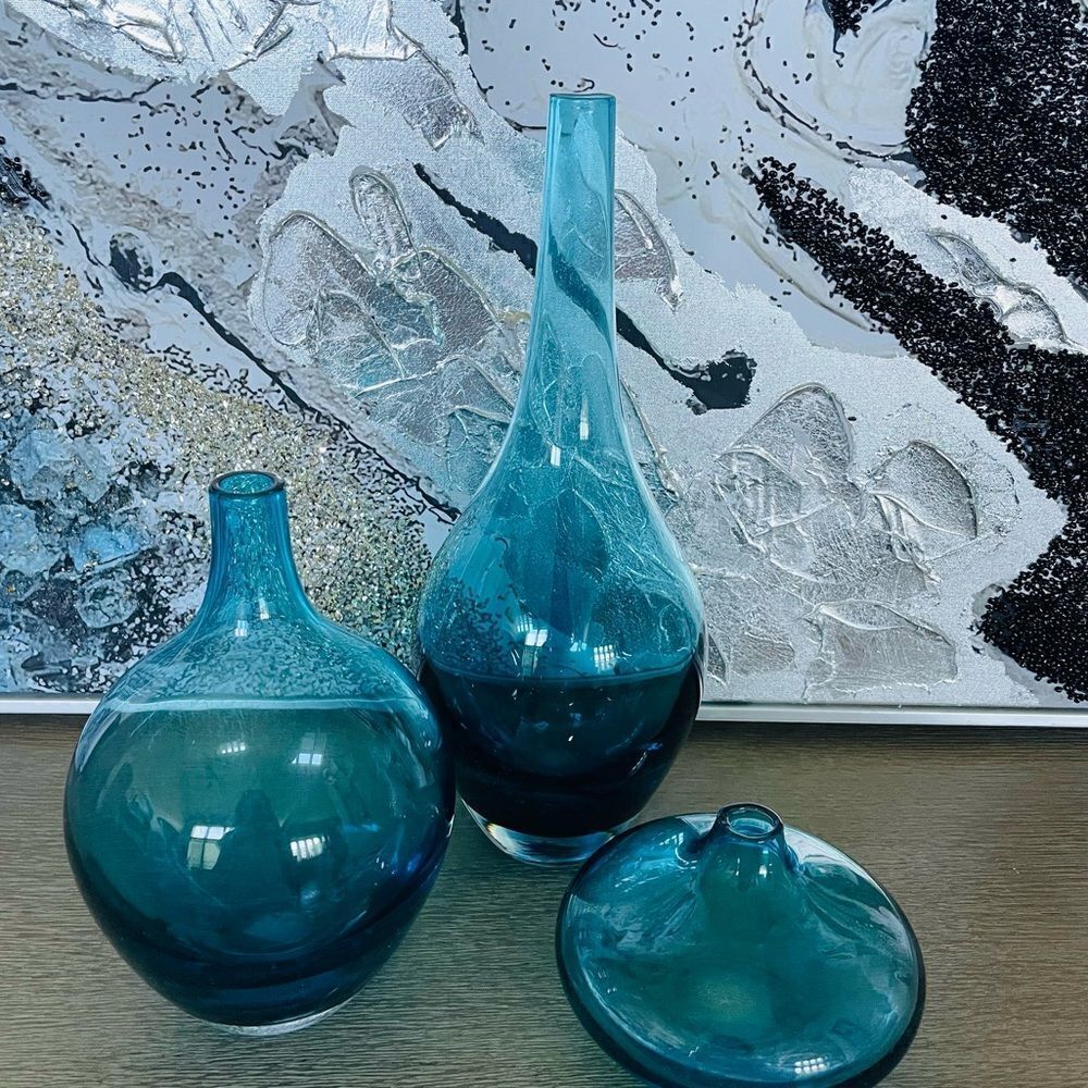 2 Blue Glass Coastal Vases Set - Picture 2 of 2